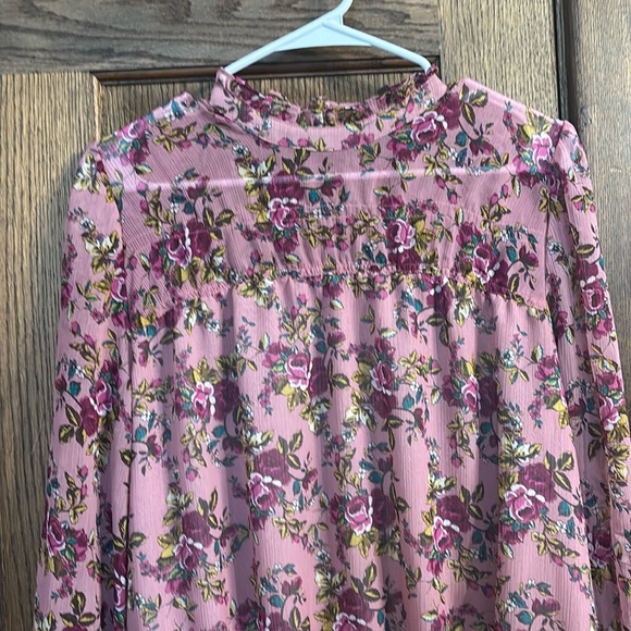 Express Pink and Purple Ruffled Long Sleeve Blouse - Picture 5 of 9